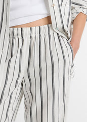 VINCE | Resort Stripe Pull-On Pant in Wide Leg - WHITE/BLACK