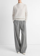 VINCE | Plush Cashmere Funnel-Neck Sweater in Turtleneck - HEATHER PLATINUM