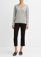 VINCE | Cashmere Weekend V-Neck Sweater in V-Neck - HEATHER STEEL