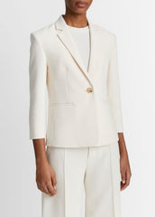 VINCE | Shrunken Blazer in Blazers - OFF WHITE