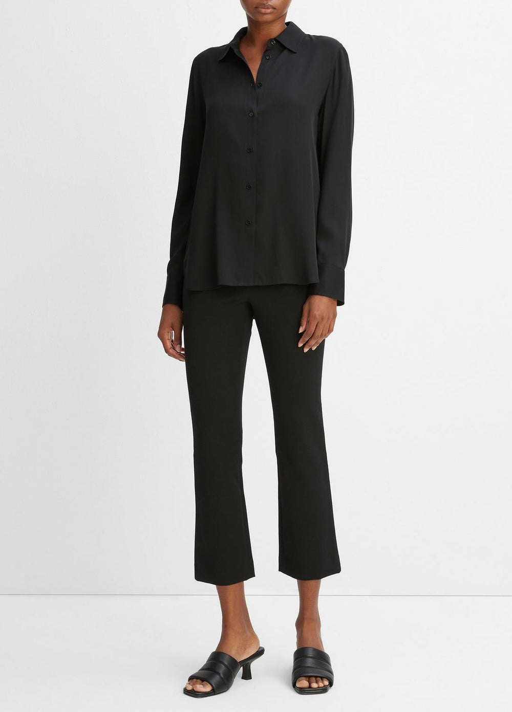 VINCE | Slim Fitted Stretch-Silk Blouse in Long Sleeve - BLACK