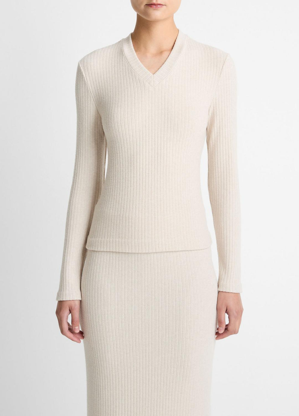 VINCE | Cozy Rib High V-Neck Top in Long Sleeve - HEATHER CREAM OAT