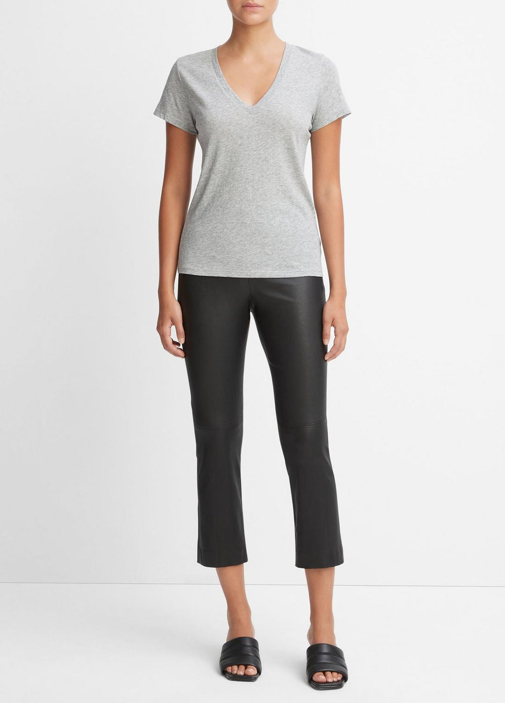 VINCE | Essential Pima Cotton V-Neck T-Shirt in Short Sleeve - HEATHER GREY