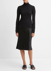 VINCE | Essential Long Sleeve Turtleneck in Long Sleeve - BLACK