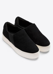 VINCE | Suede Warren Sneaker in Sneakers - BLACK
