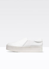 VINCE | Leather Warren Sneaker in Sneakers - PLASTER