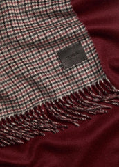 VINCE | Micro-Houndstooth Cashmere Scarf in Scarves & Hats - BORDEAUX