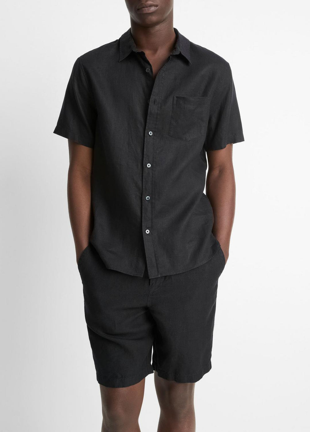 VINCE | Linen Short-Sleeve Shirt in Short Sleeve - BLACK