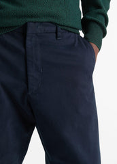 VINCE | Louie Relaxed Stretch-Cotton Pant in Trousers - COASTAL BLUE