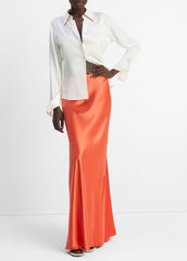 VINCE | Tipped Silk Button-Front Blouse in Shirts & Tees - OFF WHITE/BRICK ROSE