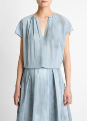 VINCE | Washed Ombré Silk Gathered Cap-Sleeve Blouse in Short Sleeve - AZURA WASH