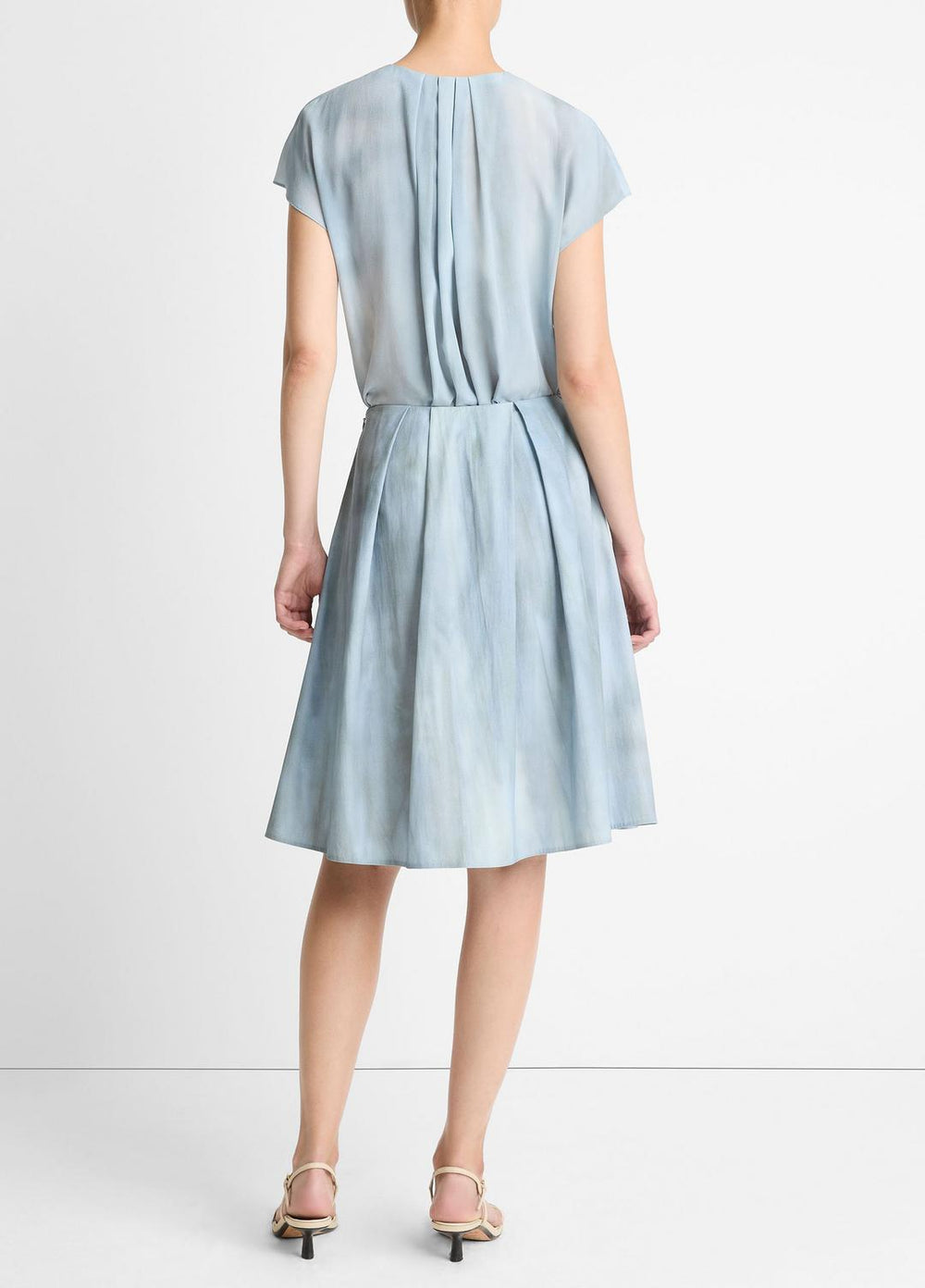VINCE | Washed Ombré Cotton Pleated Knee Skirt in Skirts - AZURA WASH