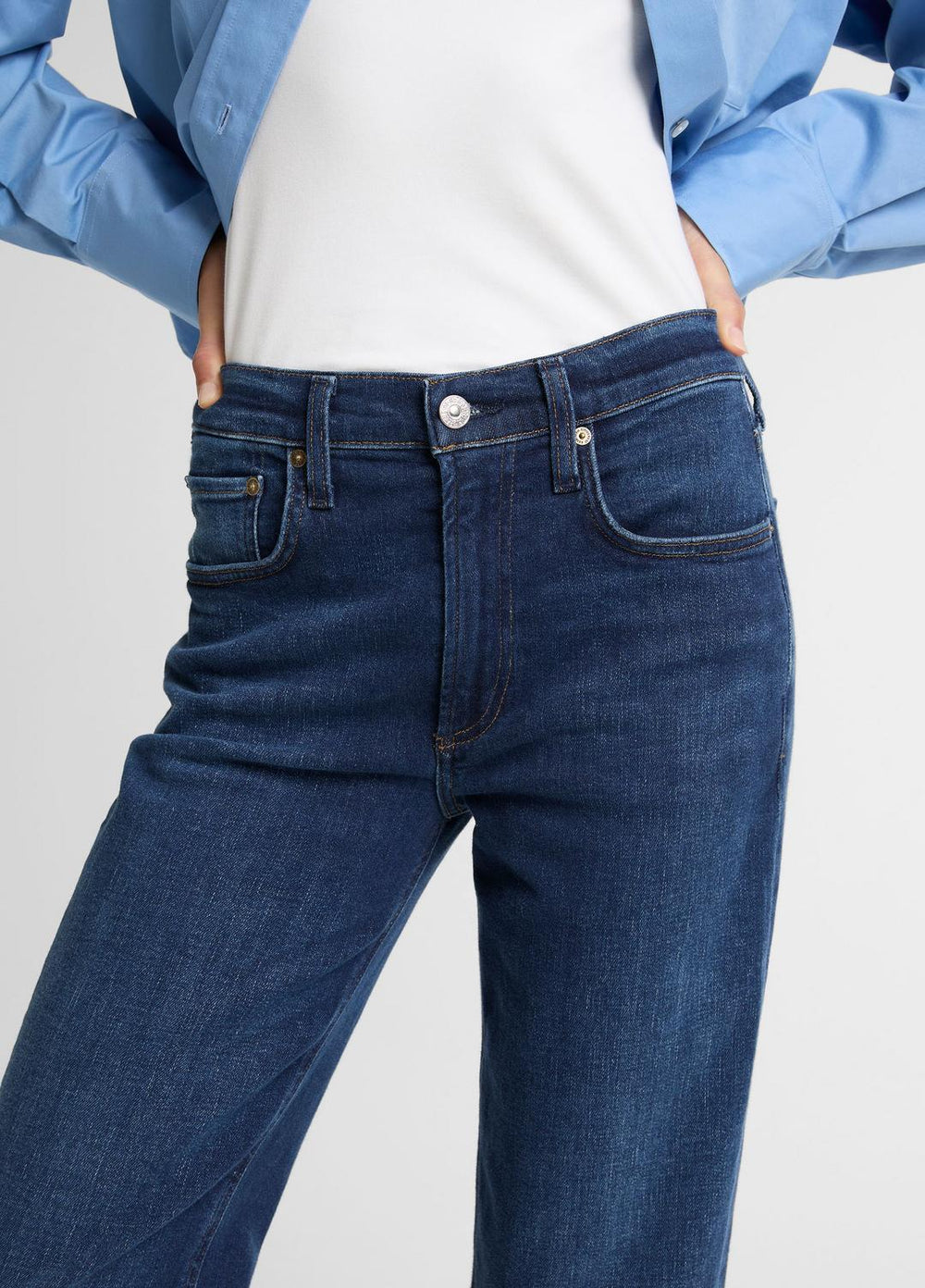 VINCE | Citizens of Humanity Delfina Straight-Leg Jean in Denim - PIERRE