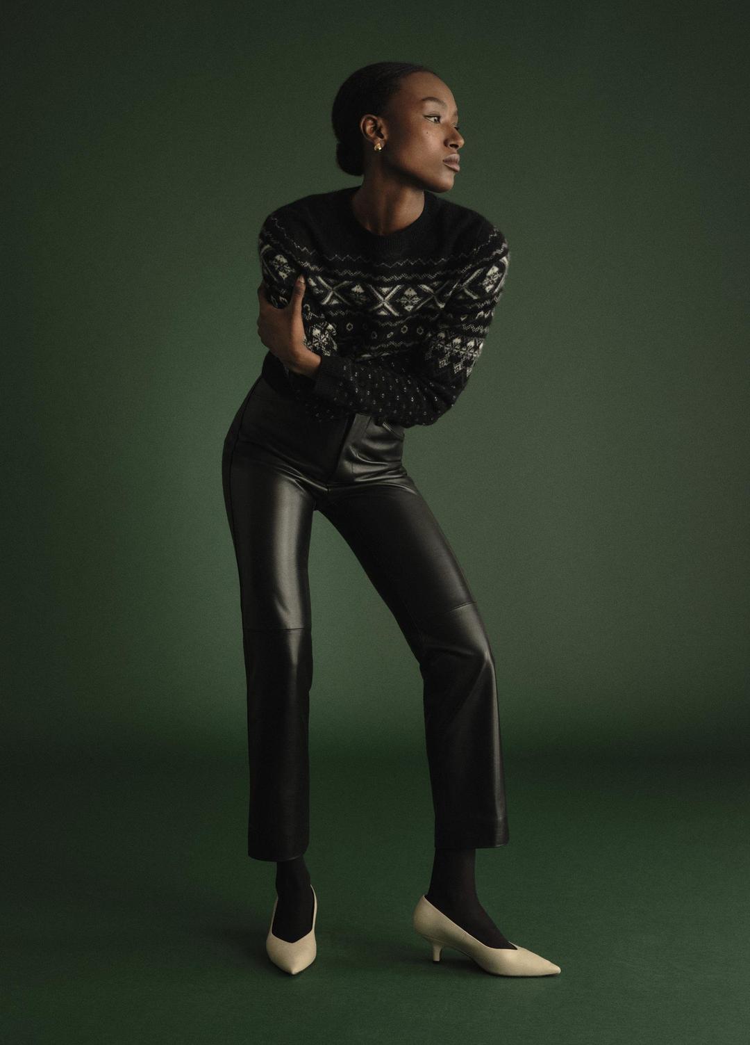 VINCE | Fair Isle Plush Cashmere Sweater in Crew Neck - BLACK/WHITE COMBO