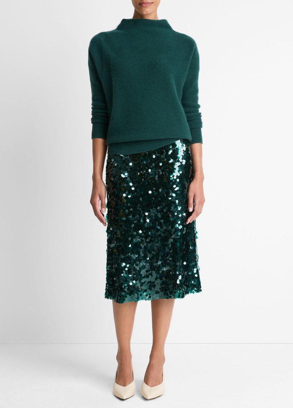 VINCE | Plush Cashmere Funnel-Neck Sweater in Turtleneck - JUNIPER