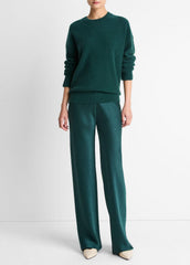VINCE | Plush Cashmere Crew Neck Sweater in Crew Neck - JUNIPER