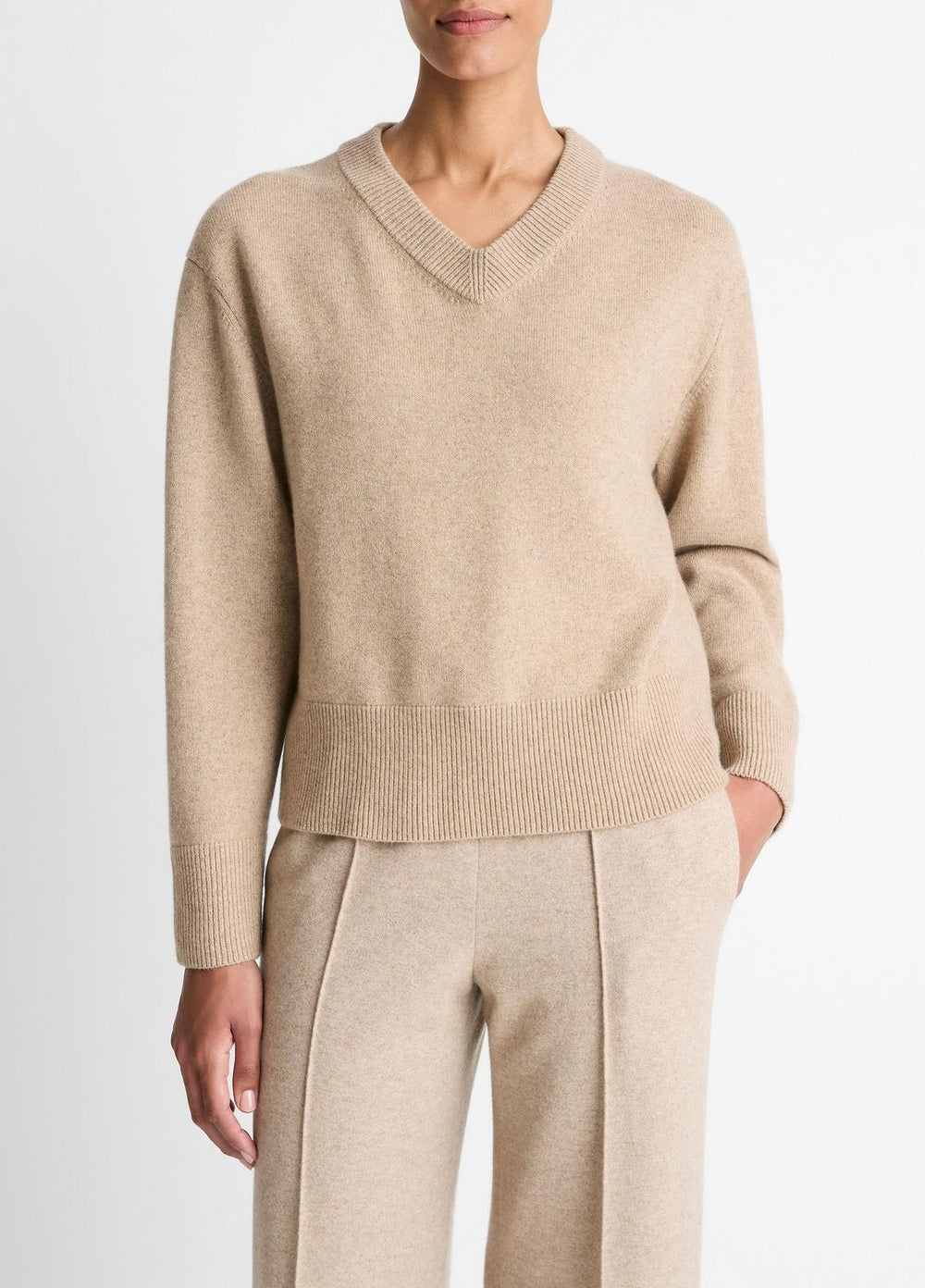 VINCE | Wool-Cashmere V-Neck Sweater in V-Neck - HEATHER MARZIPAN