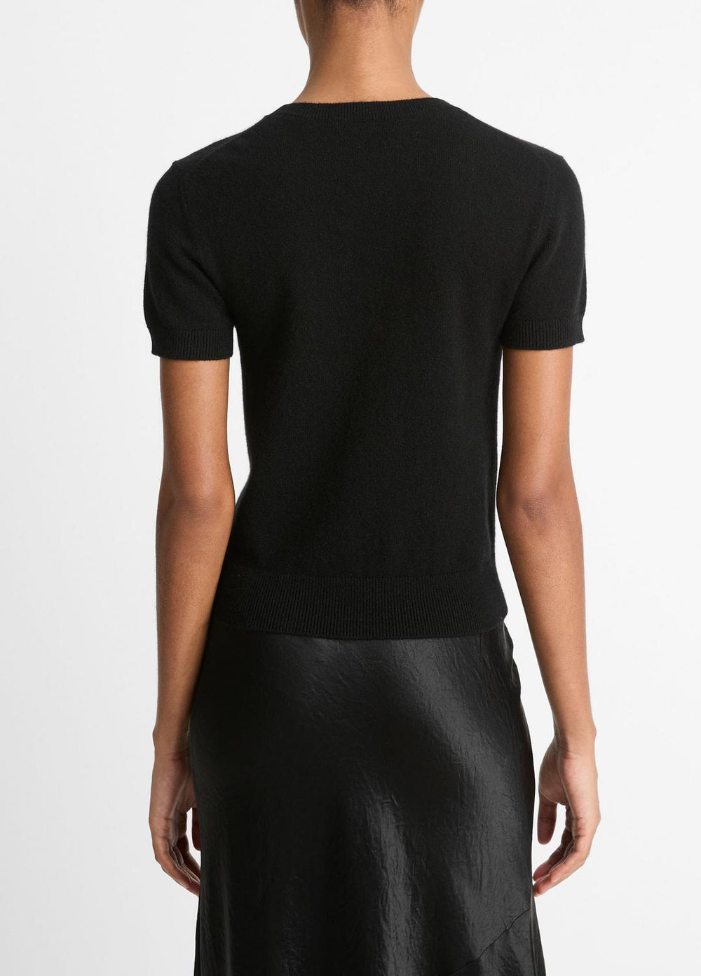 VINCE | Wool & Cashmere-Blend Short-Sleeve Sweater in Crew Neck - BLACK
