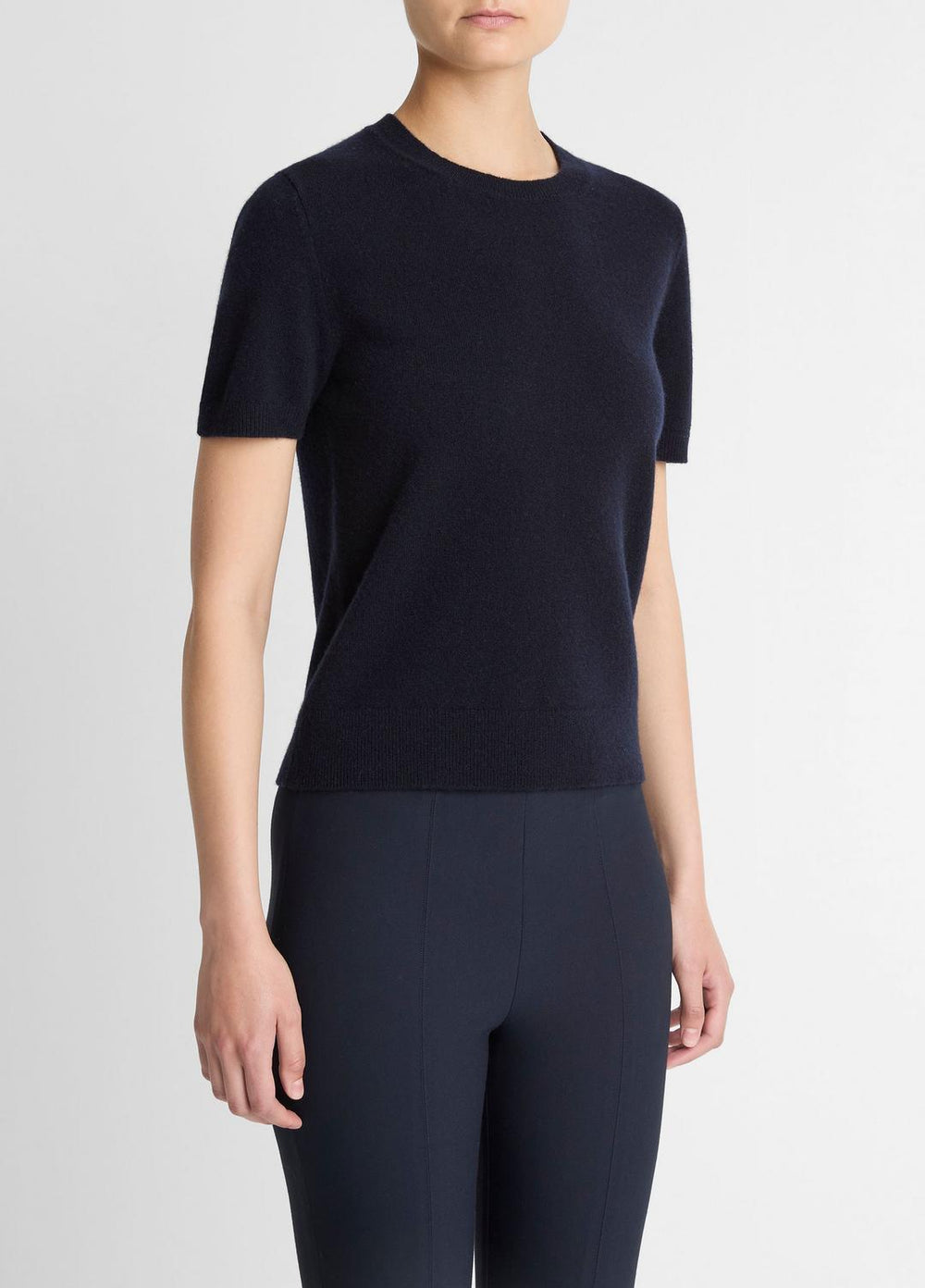 VINCE | Wool & Cashmere-Blend Short-Sleeve Sweater in Crew Neck - COASTAL BLUE