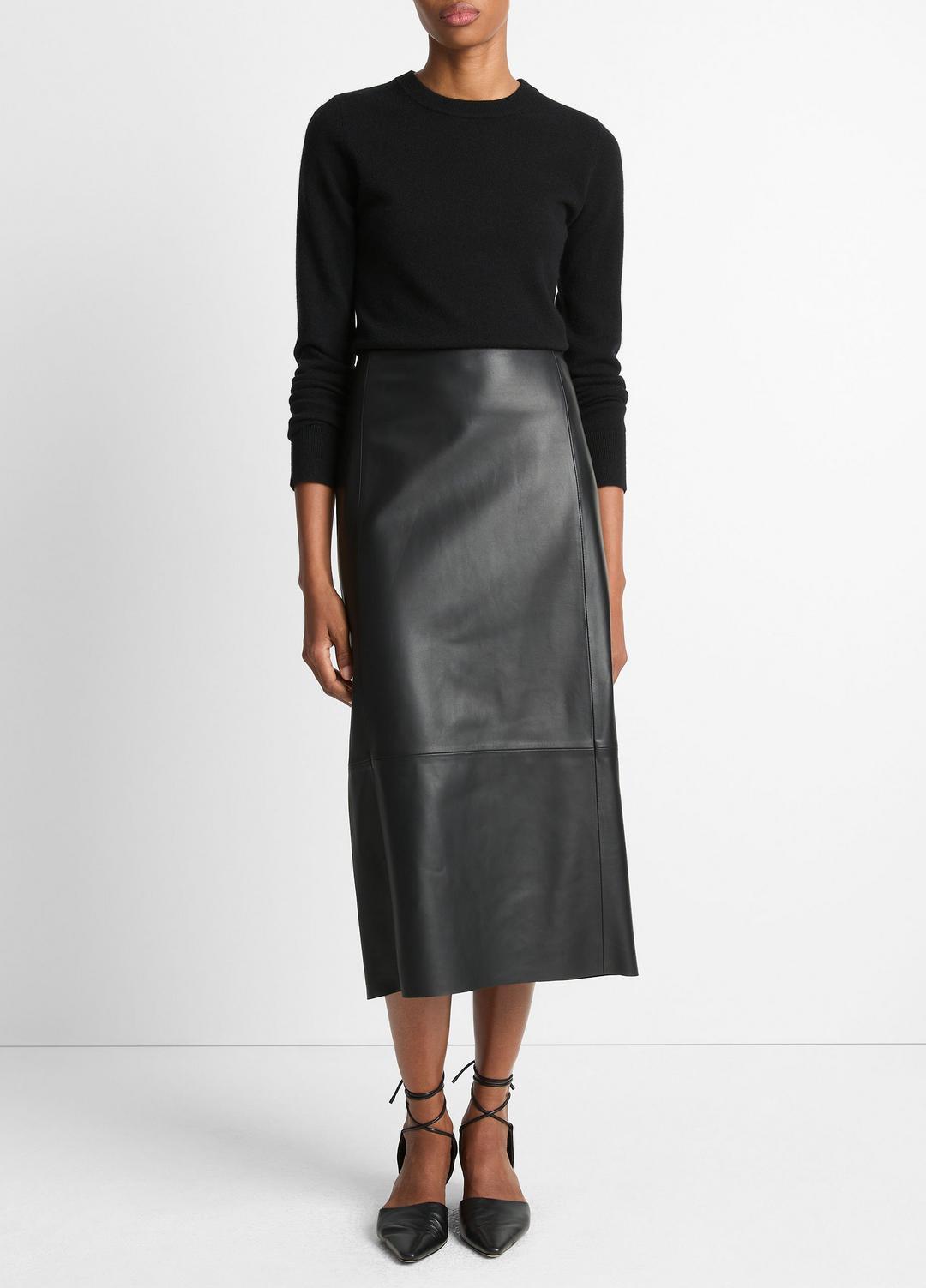 VINCE | Cashmere Crew Neck Sweater in Crew Neck - BLACK