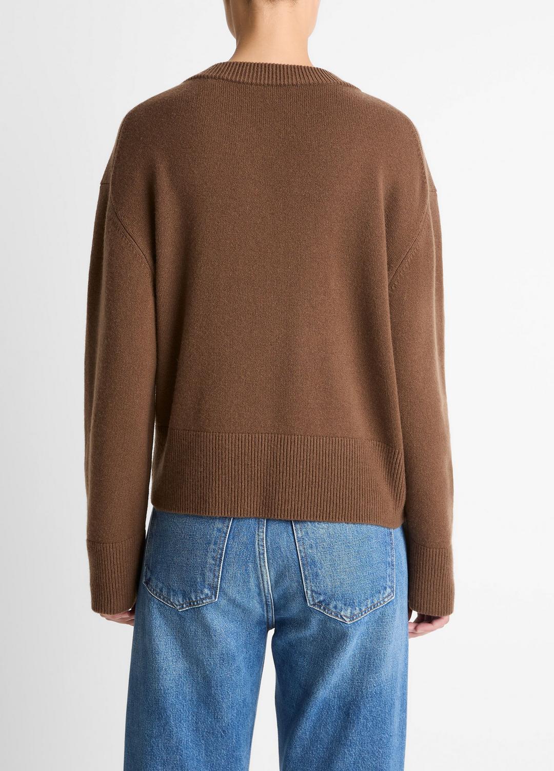 VINCE | Wool-Cashmere V-Neck Sweater in V-Neck - HAZELNUT