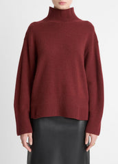 VINCE | Wool-Cashmere Side-Slit Turtleneck Sweater in Turtleneck - BORDEAUX