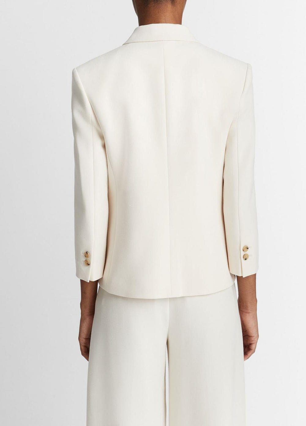 VINCE | Shrunken Blazer in Blazers - OFF WHITE