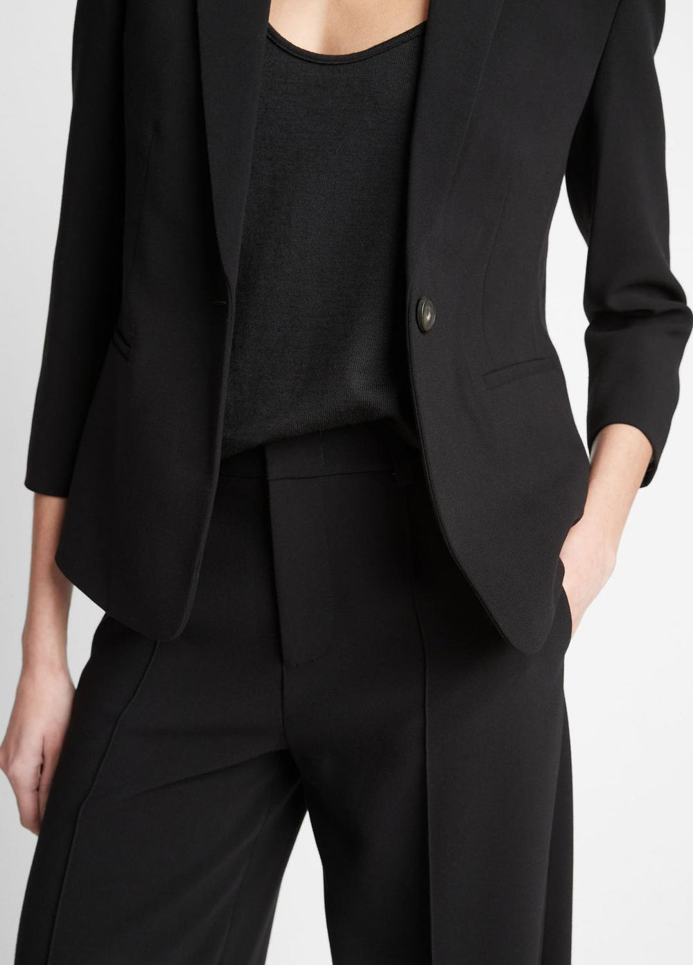 VINCE | Shrunken Blazer in Blazers - BLACK