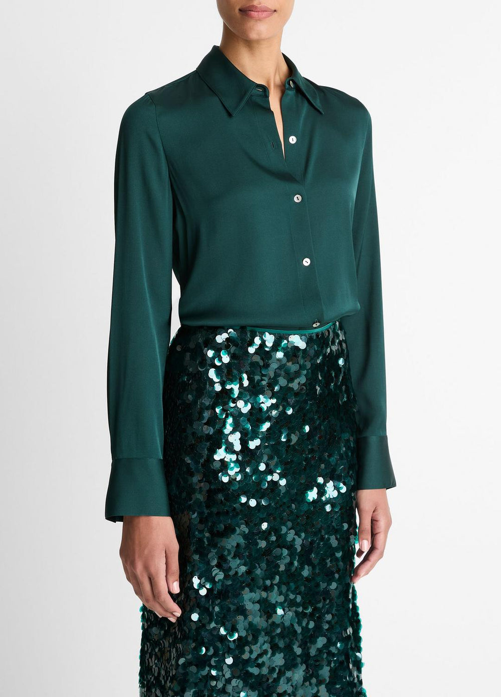 VINCE | Silk-Blend Slim Button-Front Blouse in Long Sleeve - JUNIPER