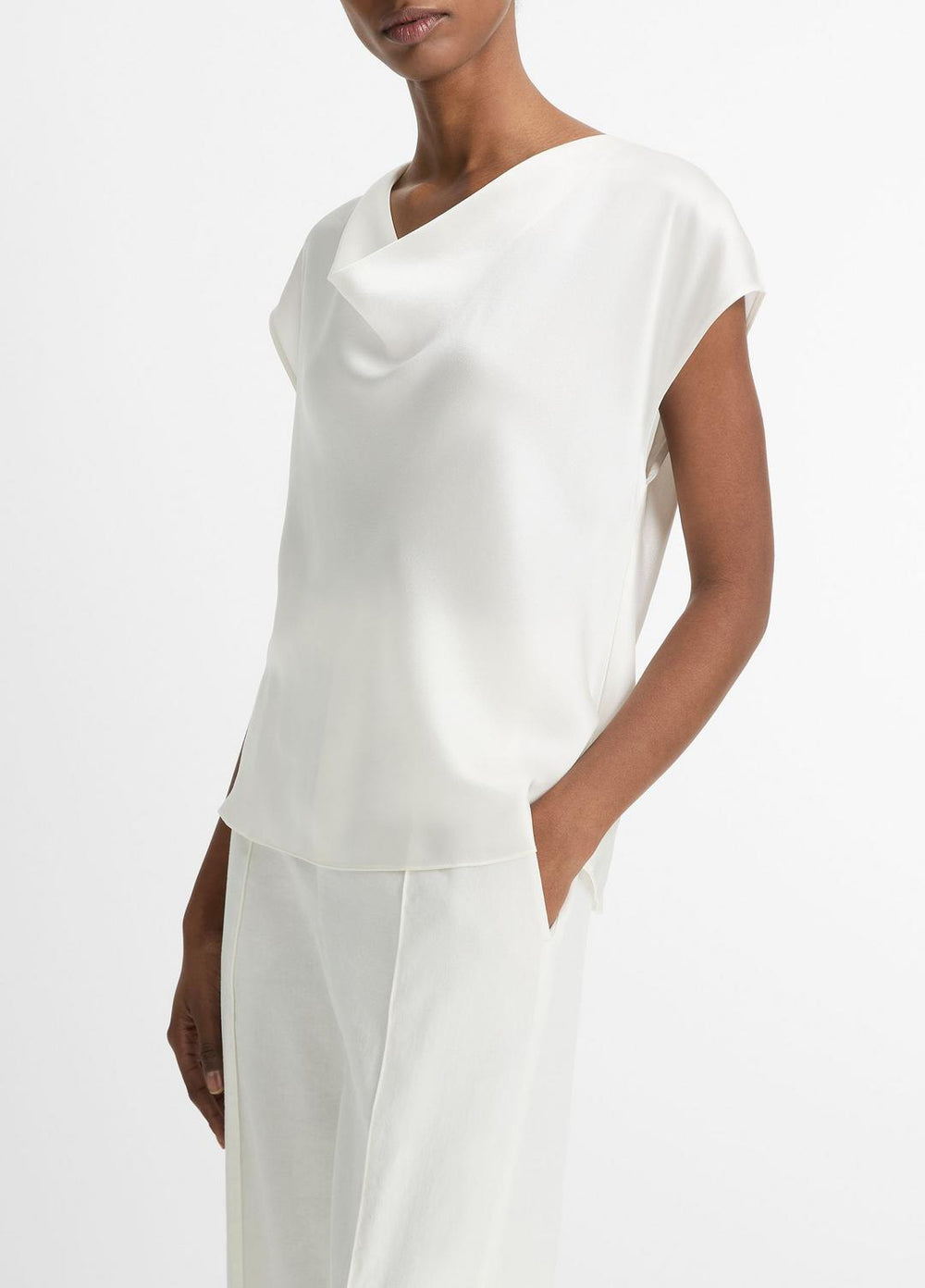 VINCE | Silk Cowl-Neck Blouse in Short Sleeve - OFF WHITE