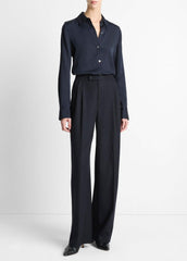 VINCE | Silk-Blend Slim Button-Front Blouse in Long Sleeve - COASTAL BLUE