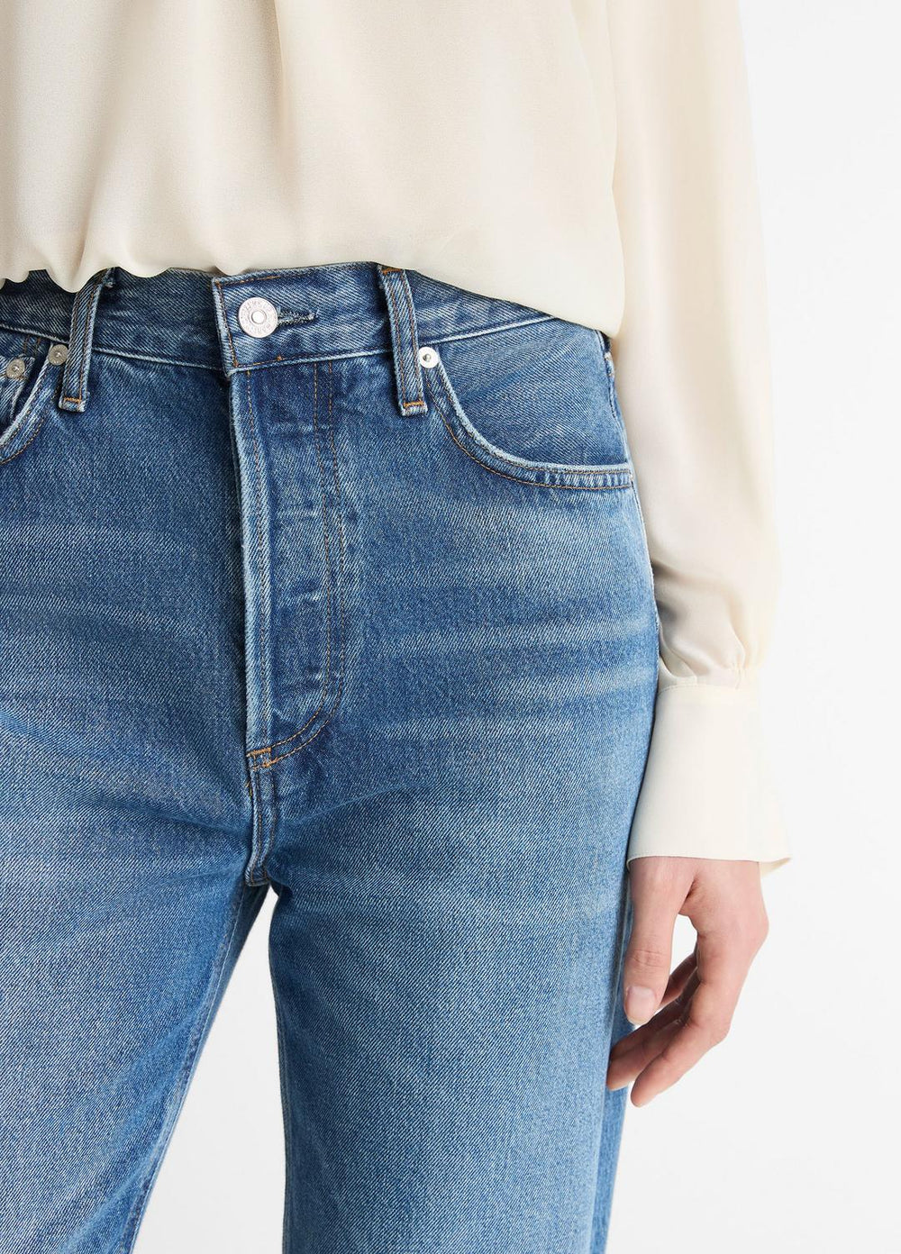 VINCE | Citizens of Humanity Blaine Vintage Straight-Leg Jean in Denim - CHAYA