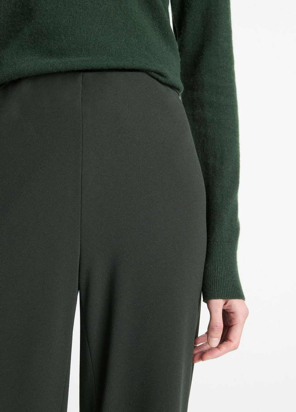 VINCE | Colette High-Rise Crepe Bias Pant in Trousers - VERDE