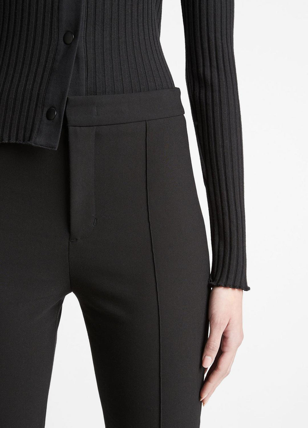 VINCE | Slim-Fit Capri in Pants - BLACK