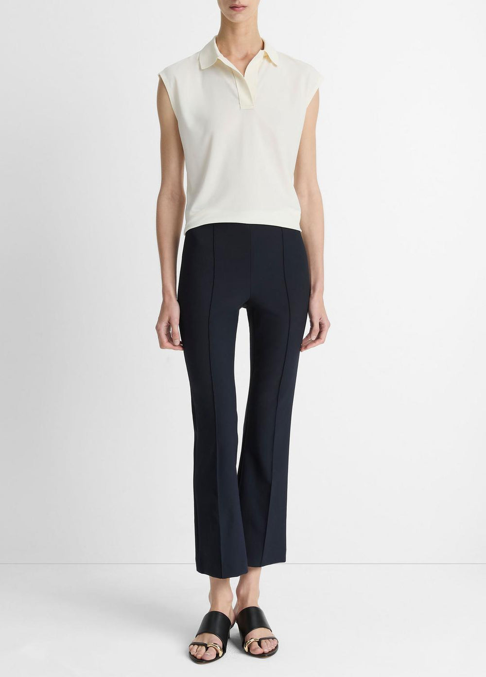 VINCE | Niki Mid-Rise Pintuck Crop Flare Pant in Pants - COASTAL BLUE