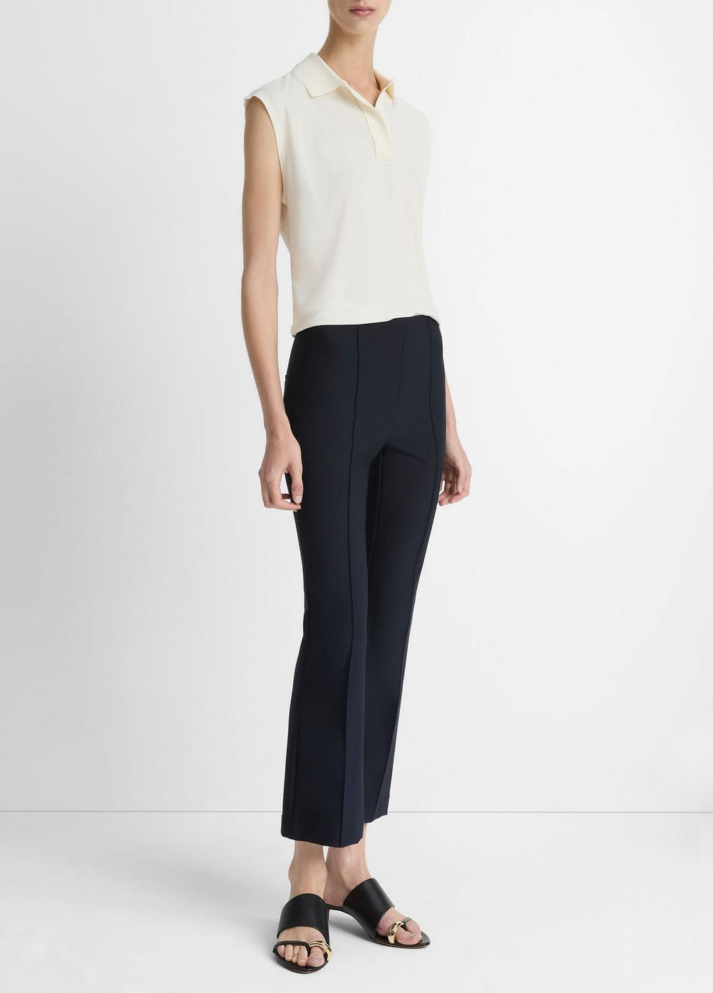 VINCE | Niki Mid-Rise Pintuck Crop Flare Pant in Pants - COASTAL BLUE