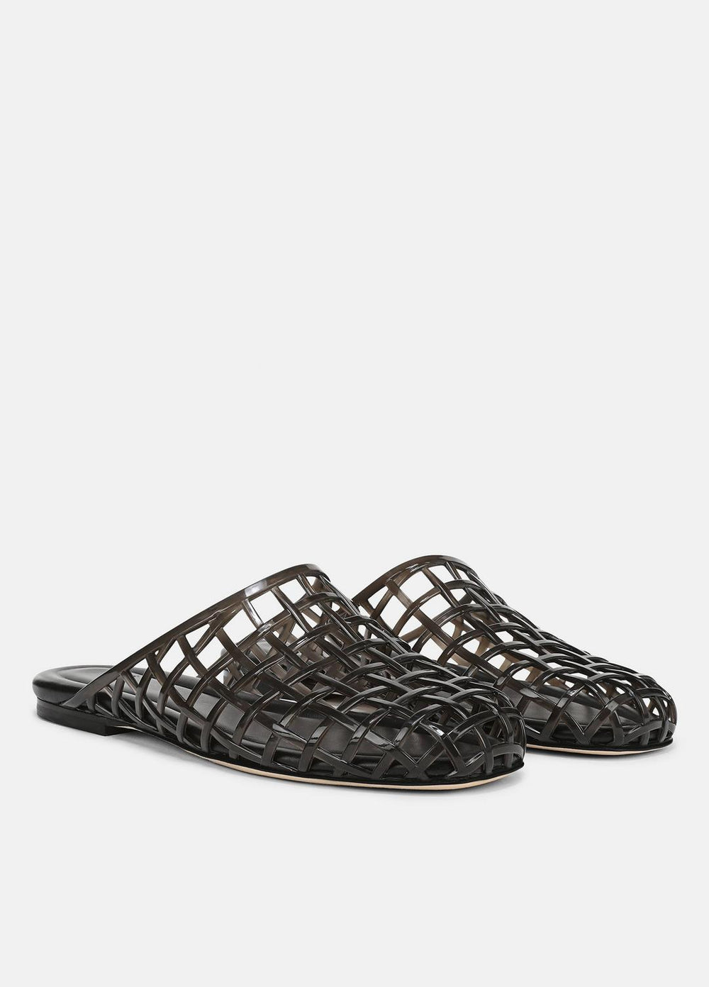 VINCE | Barcelona Jelly Sandal in Sandals - BLACK