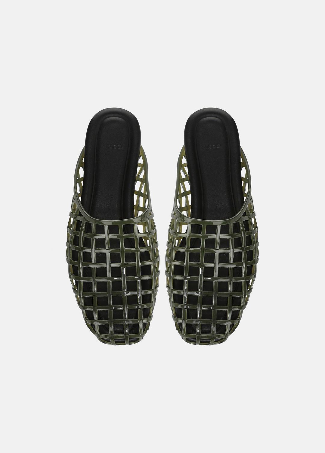 VINCE | Barcelona Jelly Sandal in Sandals - CHIVE