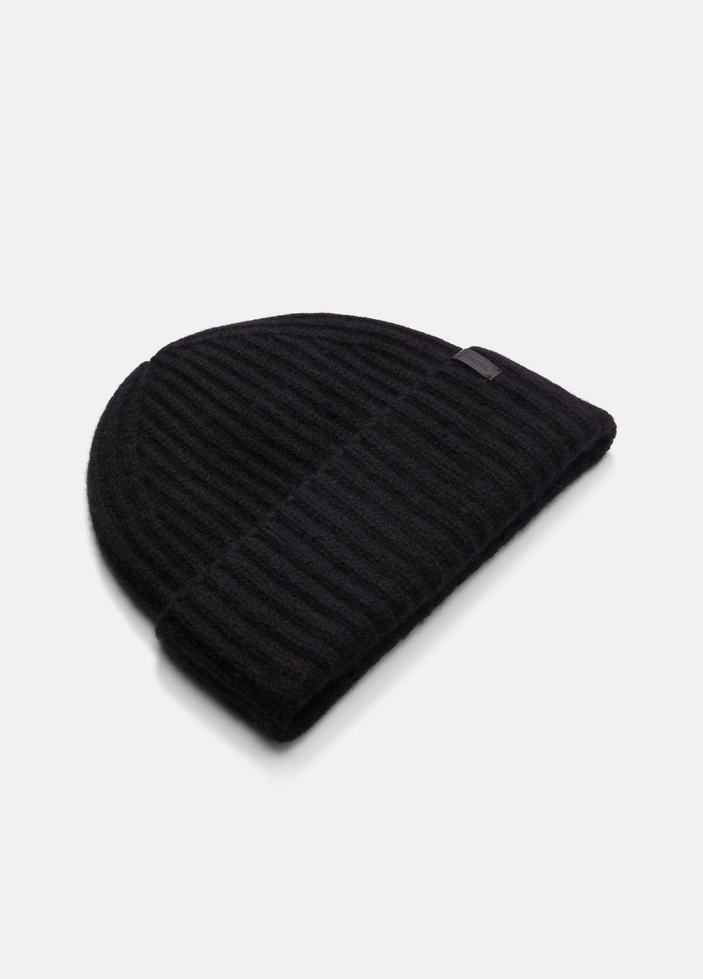 VINCE | Plush Cashmere Chunky-Knit Beanie in Scarves & Hats - BLACK