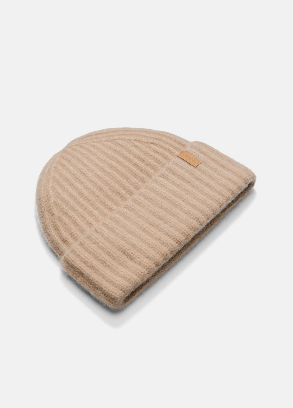 VINCE | Plush Cashmere Chunky-Knit Beanie in Scarves & Hats - CAMEL
