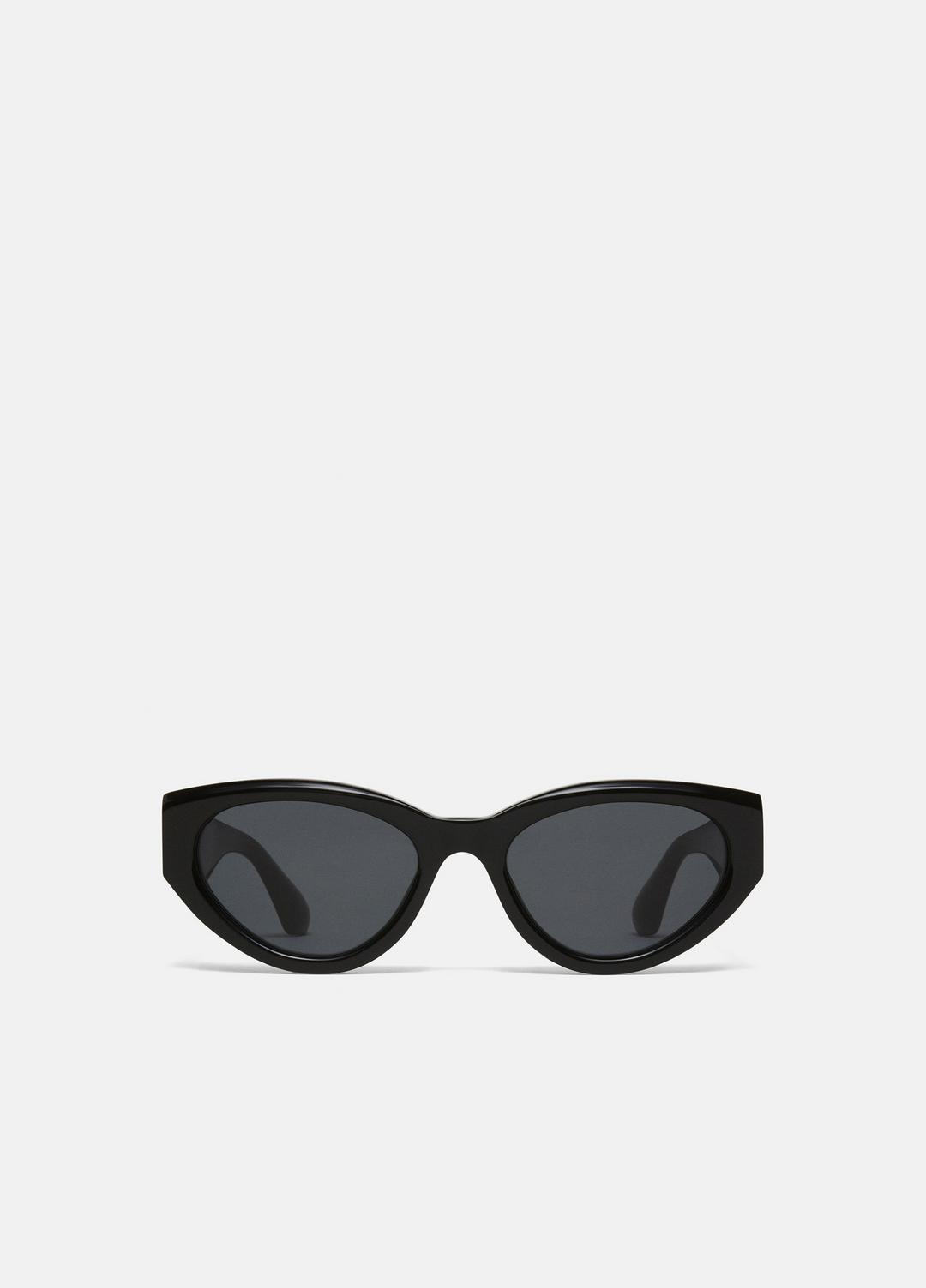 VINCE | Chimi 06 Sunglasses in Sunglasses - BLACK
