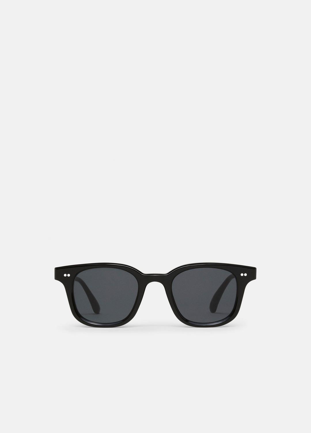 VINCE | Chimi 02 Sunglasses in Sunglasses - BLACK