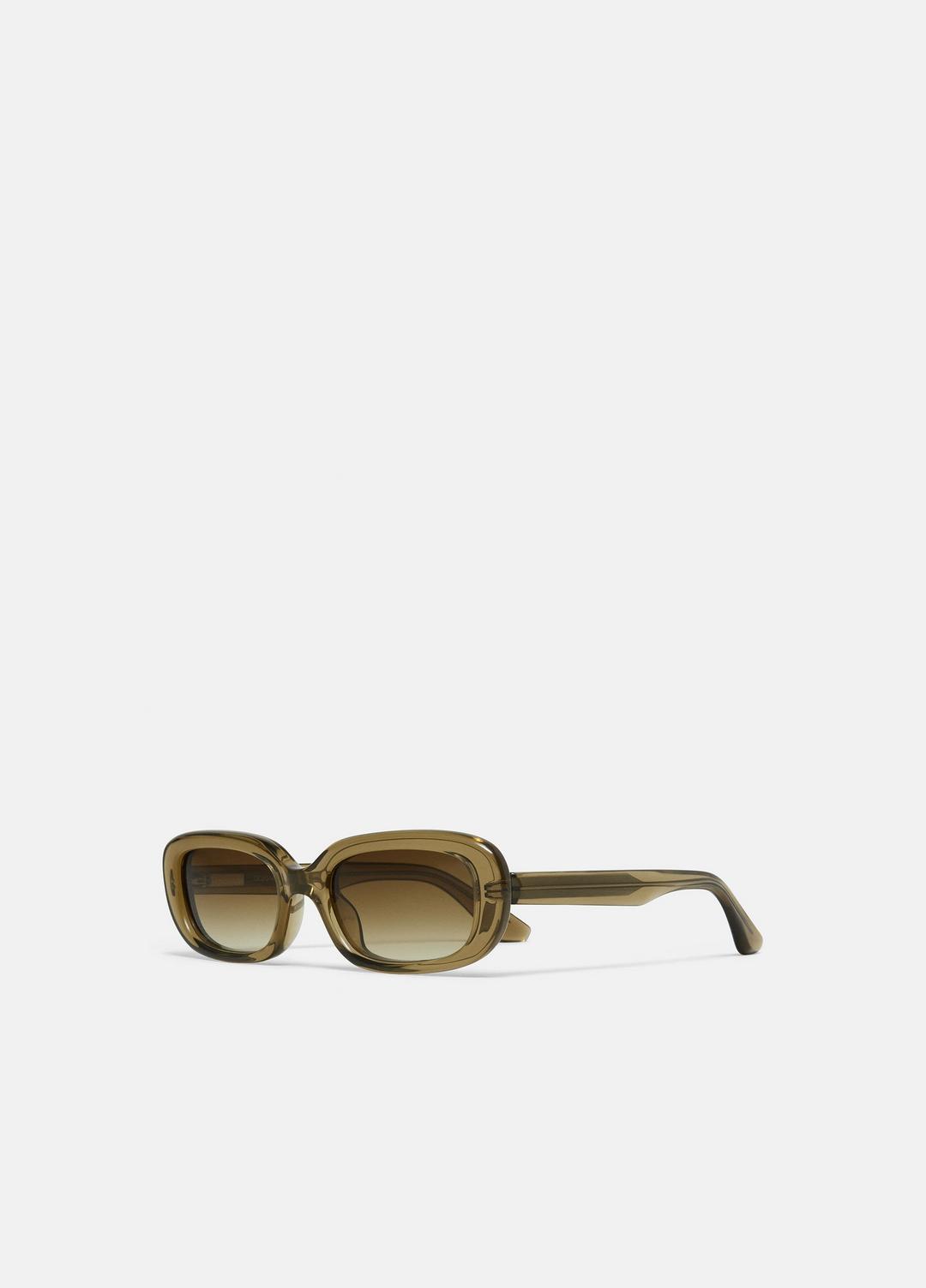 VINCE | Chimi 12 Sunglasses in Sunglasses - GREEN