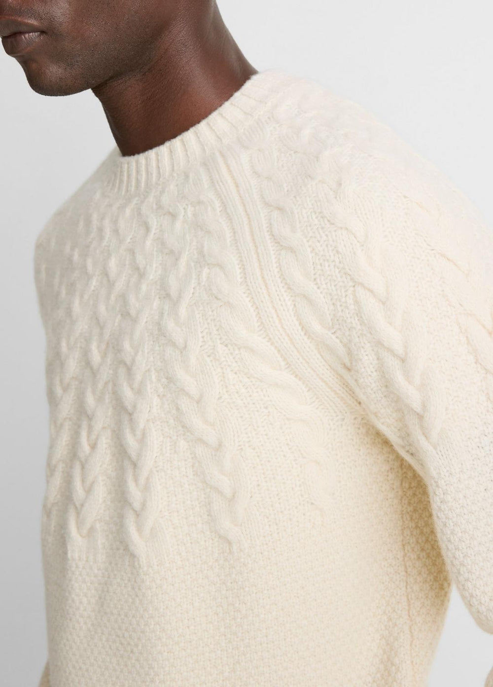 VINCE | Airspun Merino Wool Cable-Yoke Sweater in Crew Neck - LIGHT DUNE