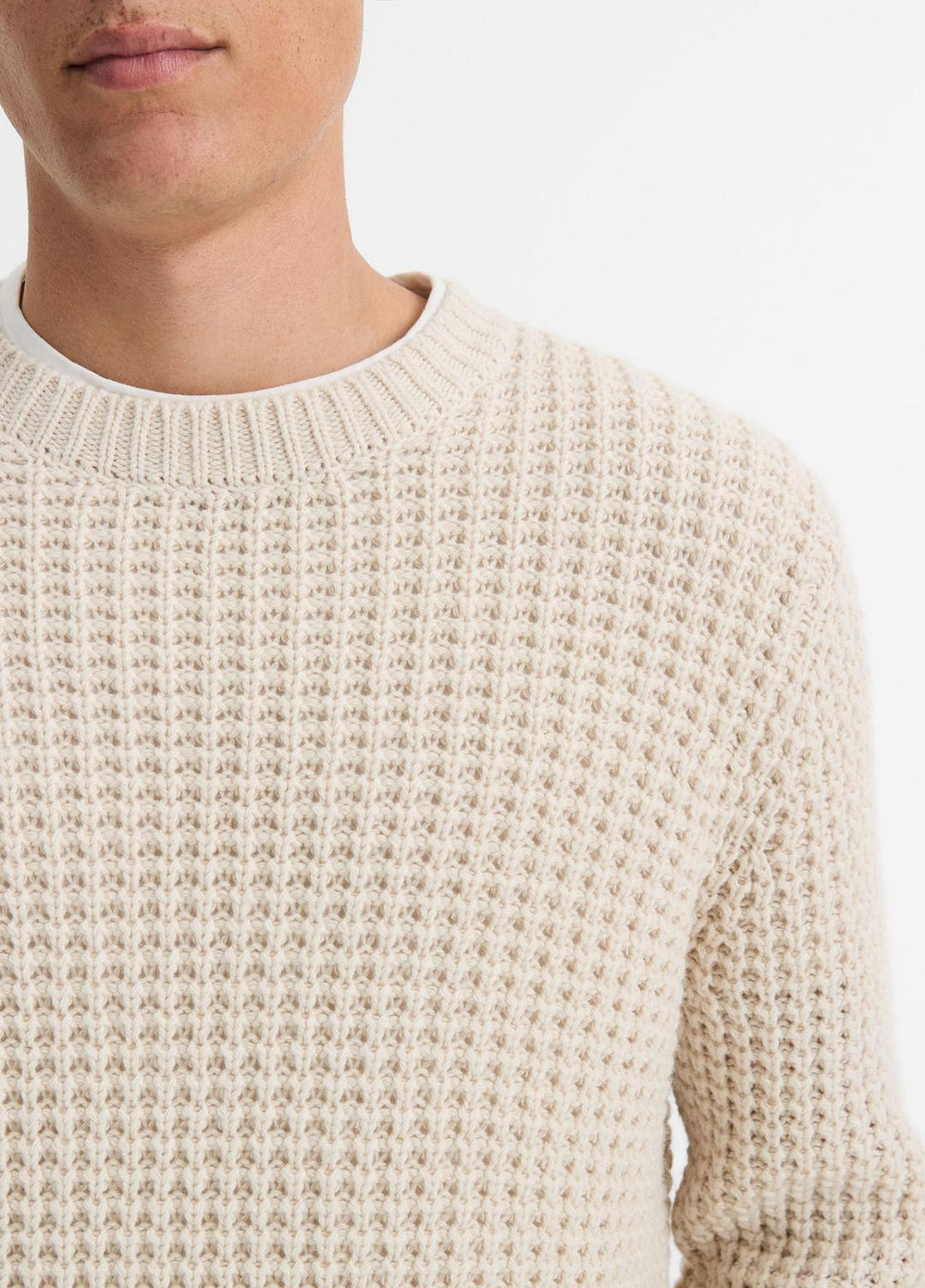 VINCE | Macro-Waffle Crew Neck Sweater in Crew Neck - PEBBLE WHITE