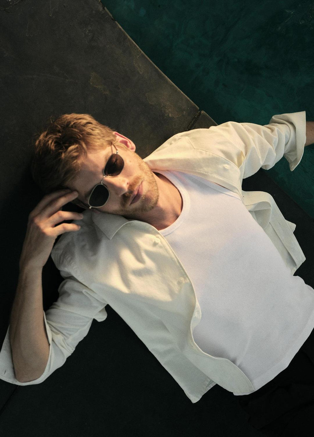 VINCE | Cotton Chambray Button-Front Shirt in Long Sleeve - OFF WHITE