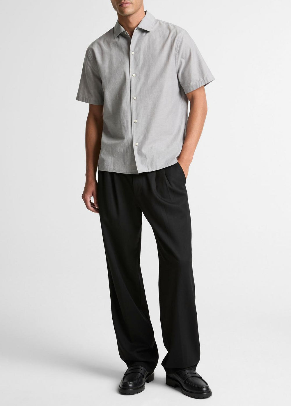 VINCE | Cotton Short-Sleeve Button-Front Shirt  in Short Sleeve - JET