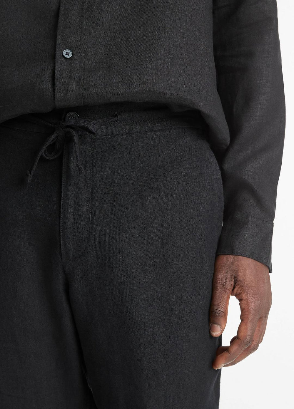 VINCE | Lightweight Hemp Pant in Trousers - BLACK