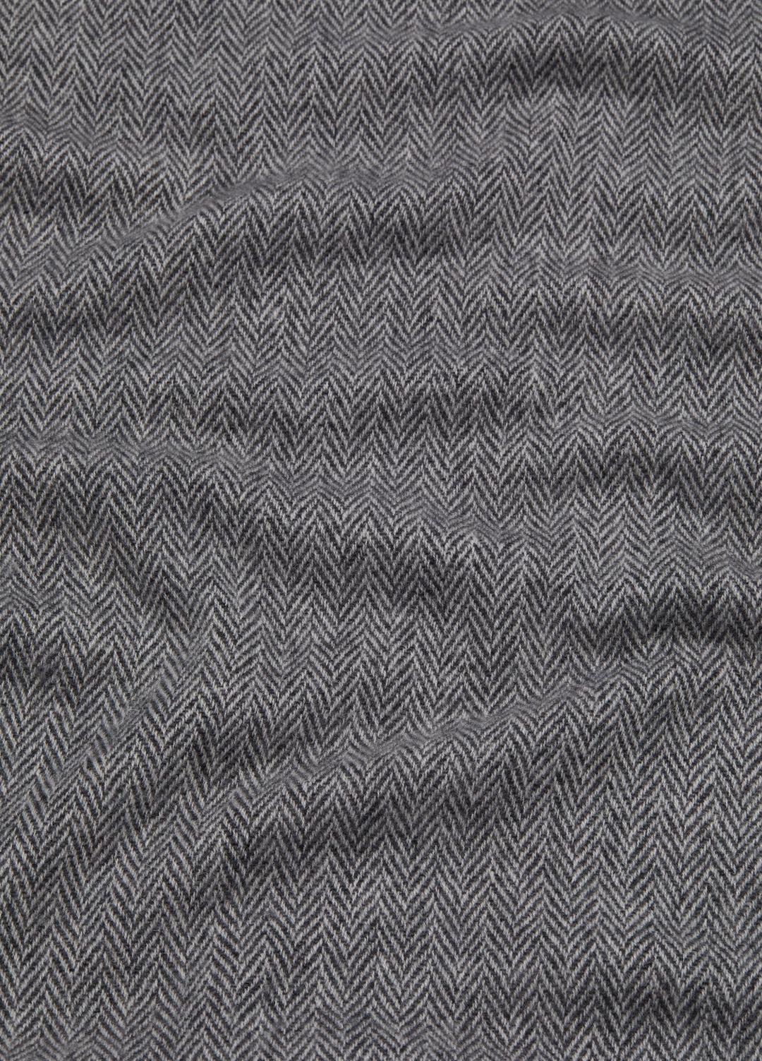 VINCE | Herringbone Cashmere Scarf in Scarves & Hats - WHITE/BLACK