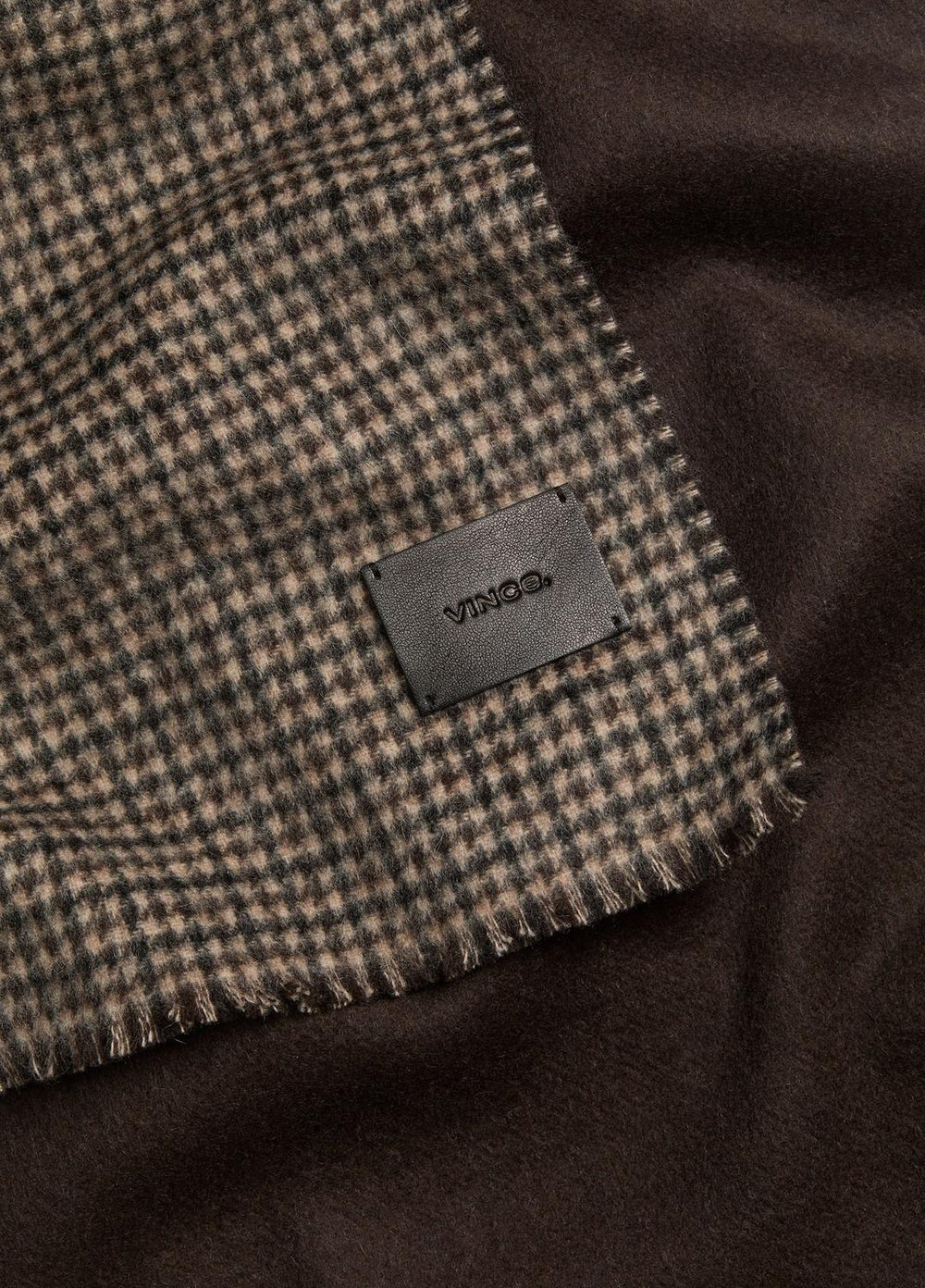 VINCE | Double-Face Houndstooth Wool-Cashmere Scarf in Scarves & Hats - BROWN